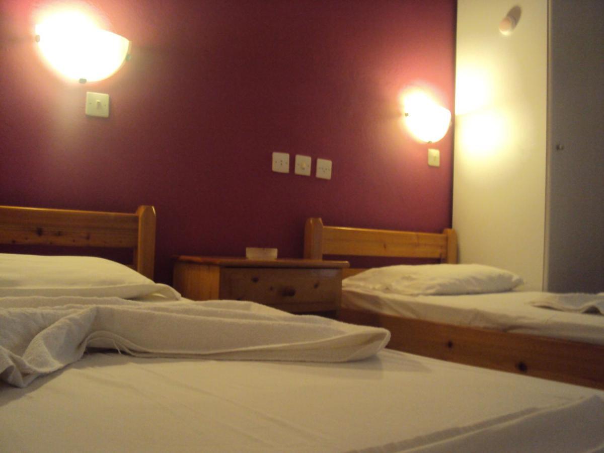 Hotel Golden Star Chora de Ios Habitación foto